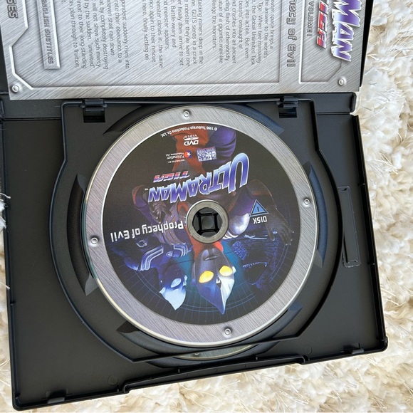 Ultraman DVD set - Picture 5 of 10